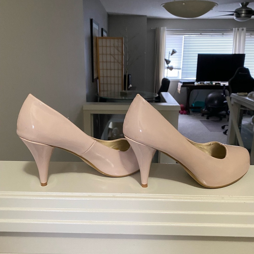 Steve Madden Neutrals Tan Heels Pumps